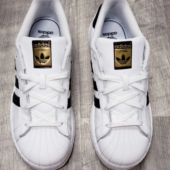 🆕️ Adidas SuperStar ShellToe Youth Size 3 - Picture 4 of 14